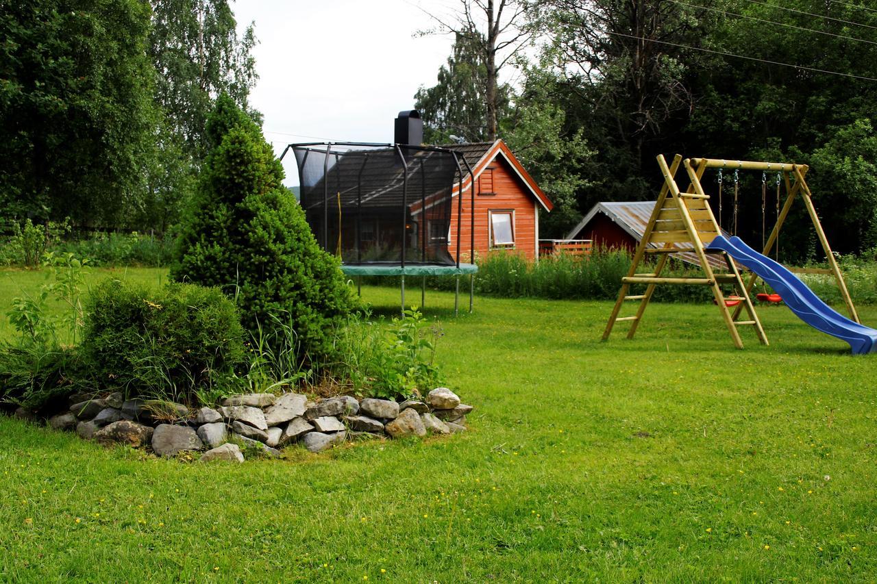 Camp Sjusjoen Hotel Mesnali Kültér fotó